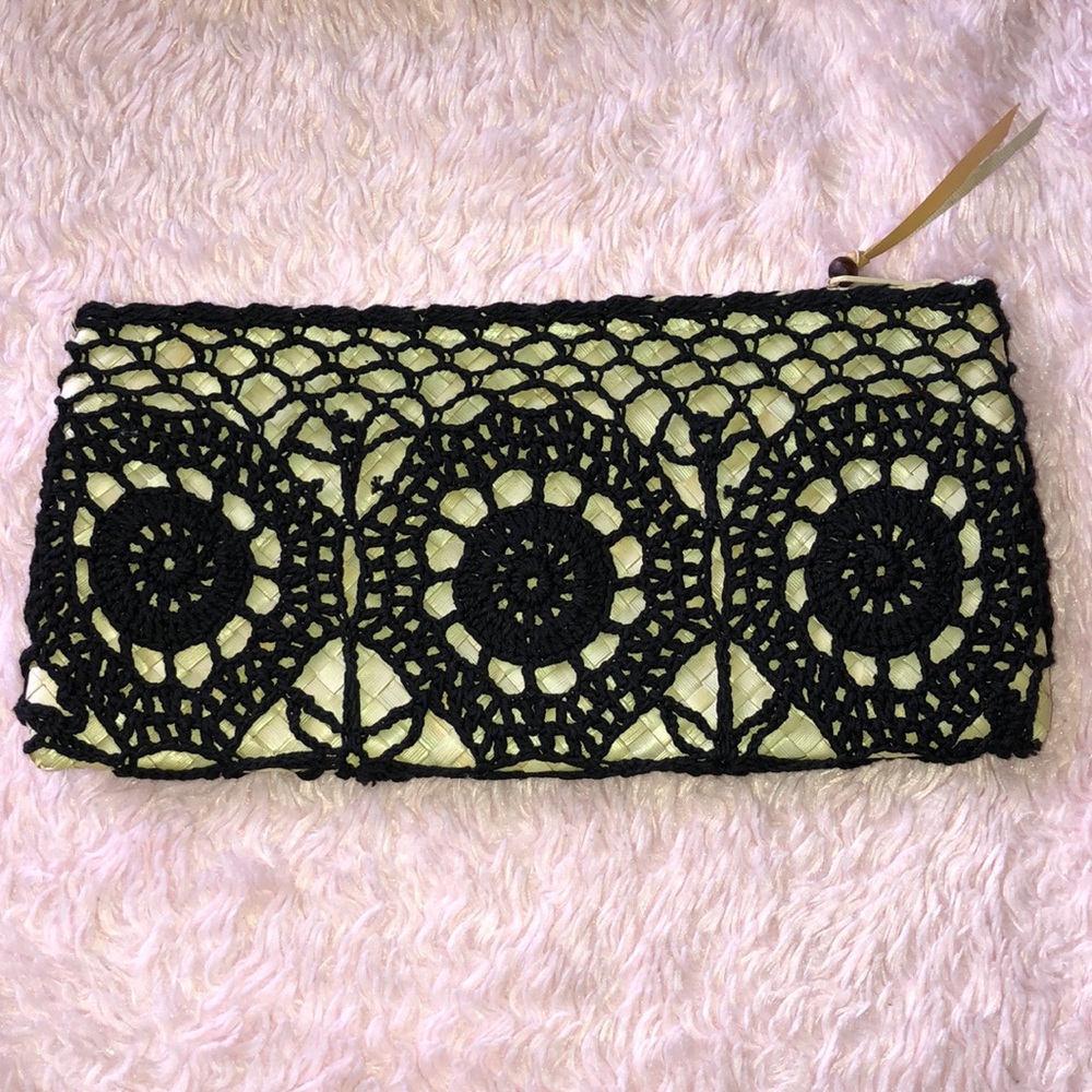 Bamboo and black crocheted clutch